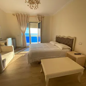 Hotel 3 Vellezerit Durrës