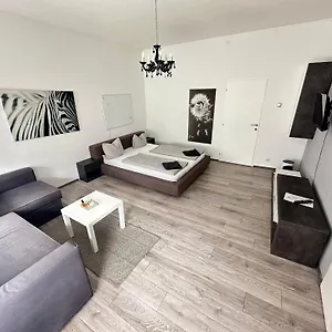 Hauptbahnhof Apartman Graz